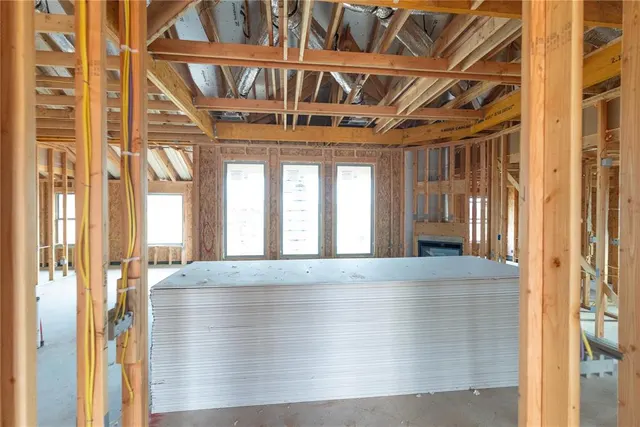 Photo 2 — 8216 Mountain Oak Drive, Edmond, OK 73034