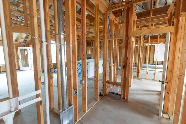 Photo 3 — 8216 Mountain Oak Drive, Edmond, OK 73034