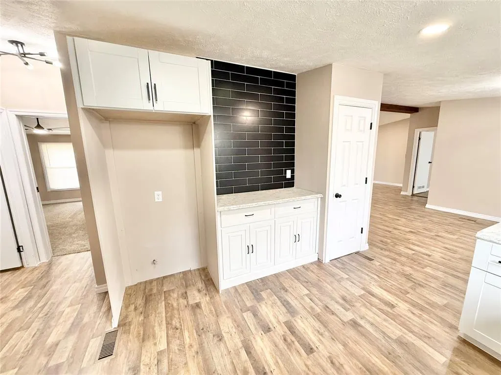 Photo 11 — 20575 E County Road 156 Road, Blair, OK 73526