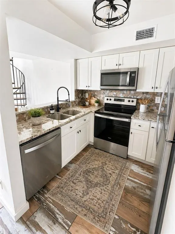 Photo 3 — 11540 N May Unit 207E Avenue 207E, Oklahoma City, OK 73120
