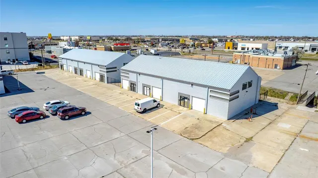 Photo 6 — 4401 SW 3rd Street, Oklahoma City, OK 73108