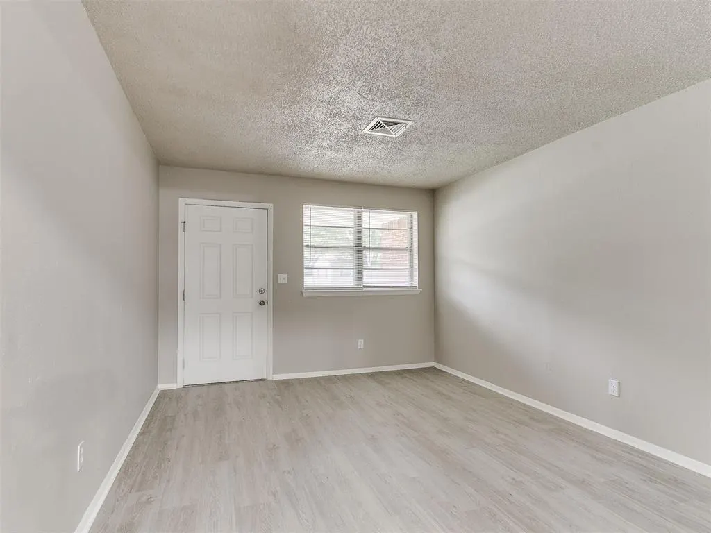 Photo 4 — 1604 Cynthia Drive, Midwest City, OK 73130