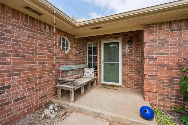 Photo 4 — 881 Moffat Road NW, Piedmont, OK 73078