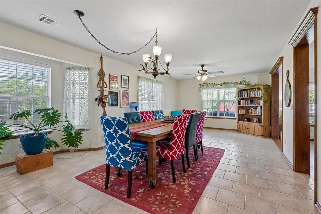 Photo 16 — 881 Moffat Road NW, Piedmont, OK 73078