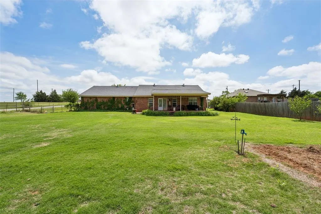 Photo 44 — 881 Moffat Road NW, Piedmont, OK 73078
