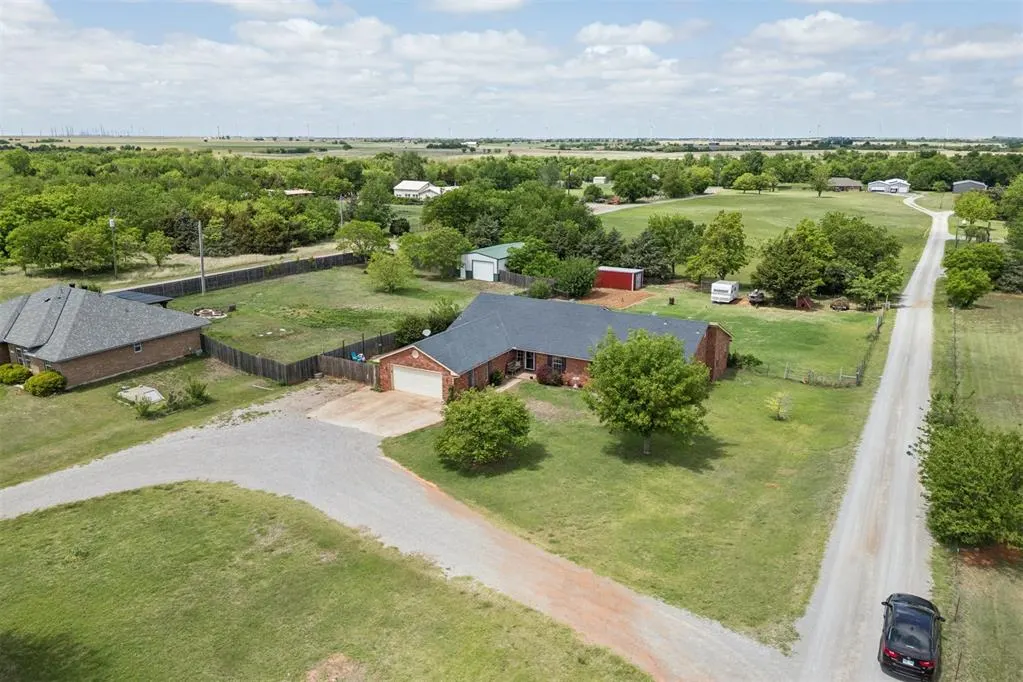 Photo 47 — 881 Moffat Road NW, Piedmont, OK 73078