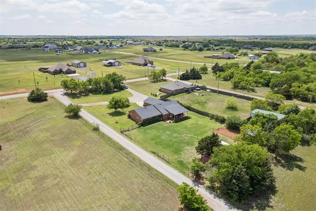 Photo 49 — 881 Moffat Road NW, Piedmont, OK 73078