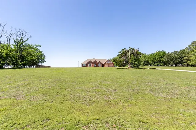 Photo 5 — 420 Living Springs Trail, Washington, OK 73093