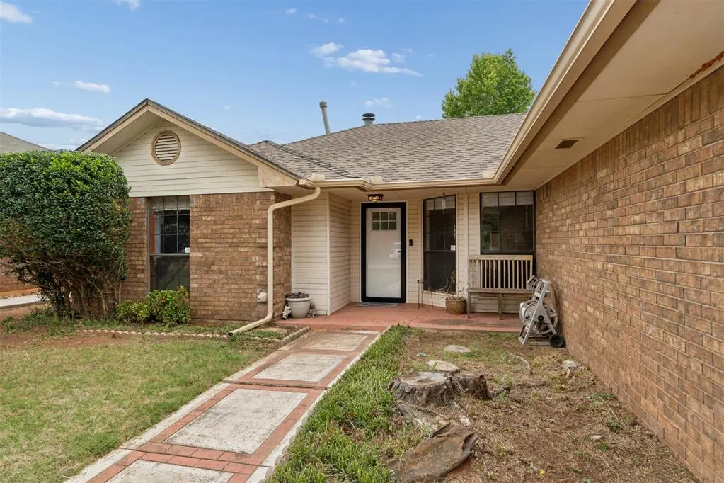 Photo 4 — 1708 Rocky Mountain Way, Edmond, OK 73003