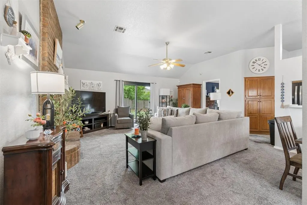 Photo 7 — 1708 Rocky Mountain Way, Edmond, OK 73003