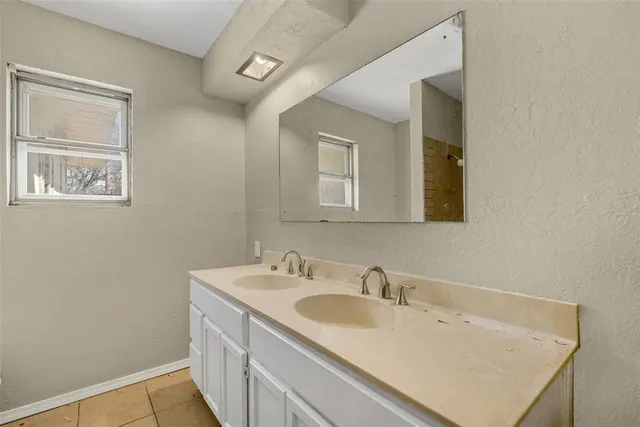 Photo 5 — 2607 NW 46th Place, Lawton, OK 73505