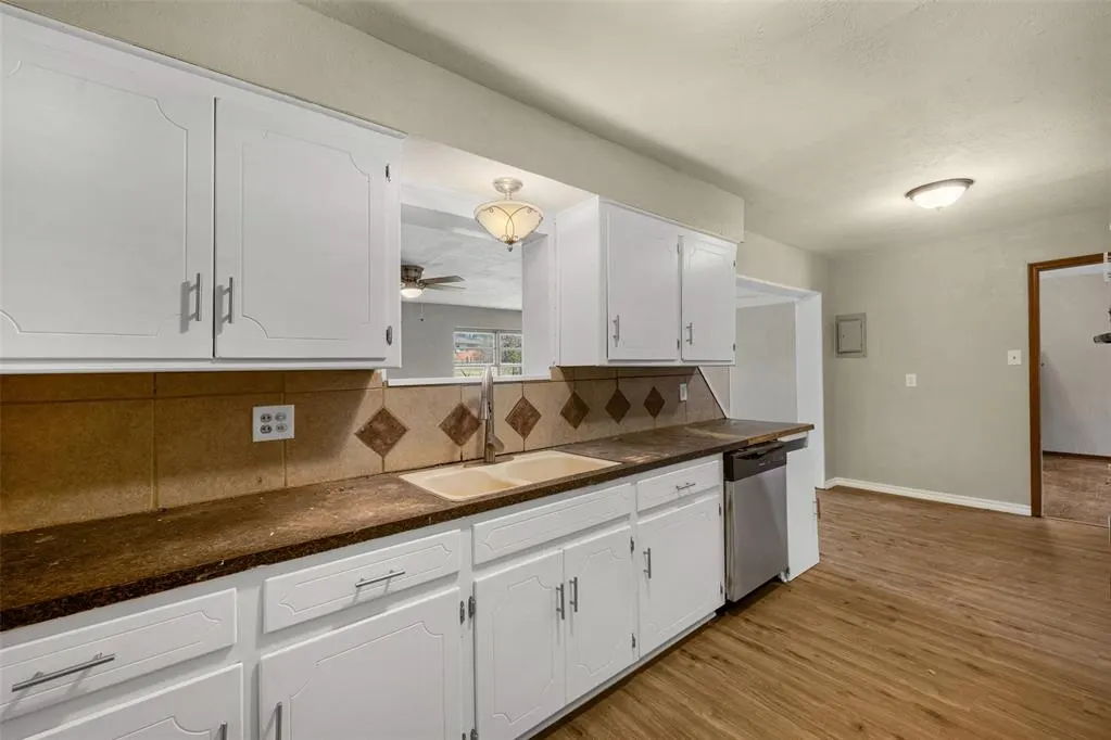 Photo 13 — 2607 NW 46th Place, Lawton, OK 73505