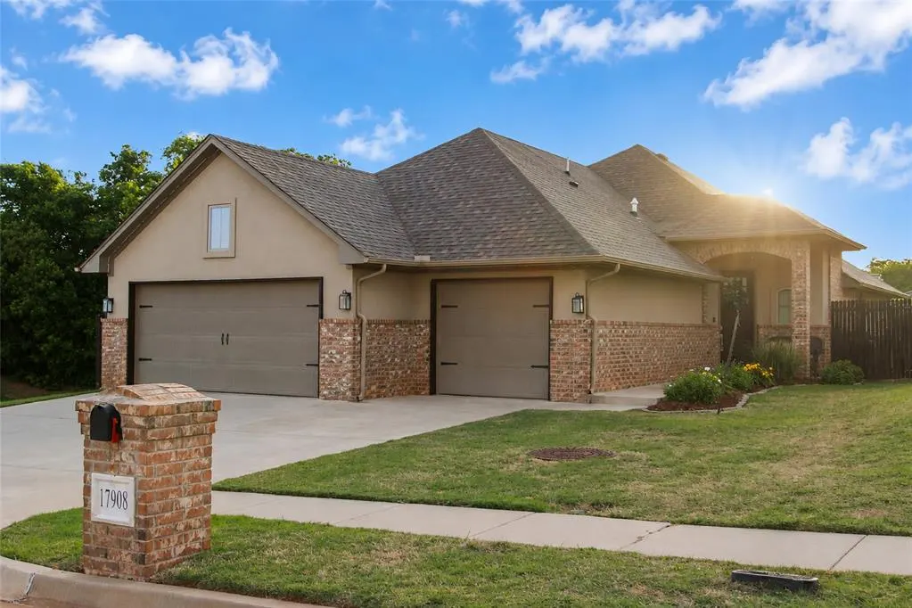 Photo 3 — 17908 Mounts Farm Road, Edmond, OK 73012