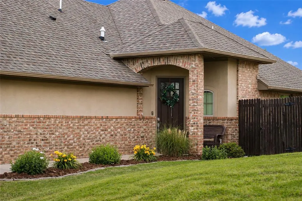 Photo 2 — 17908 Mounts Farm Road, Edmond, OK 73012