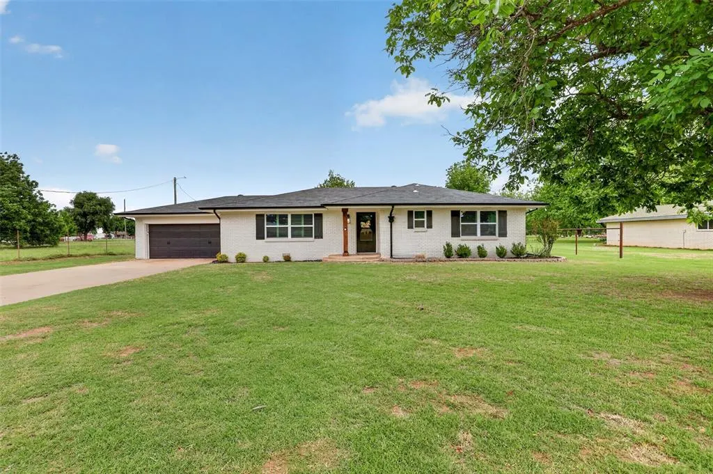 Photo 3 — 511 NW 34th Street, Newcastle, OK 73065