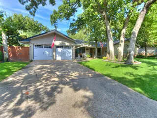 Sold home at 6817 NW 29th Street