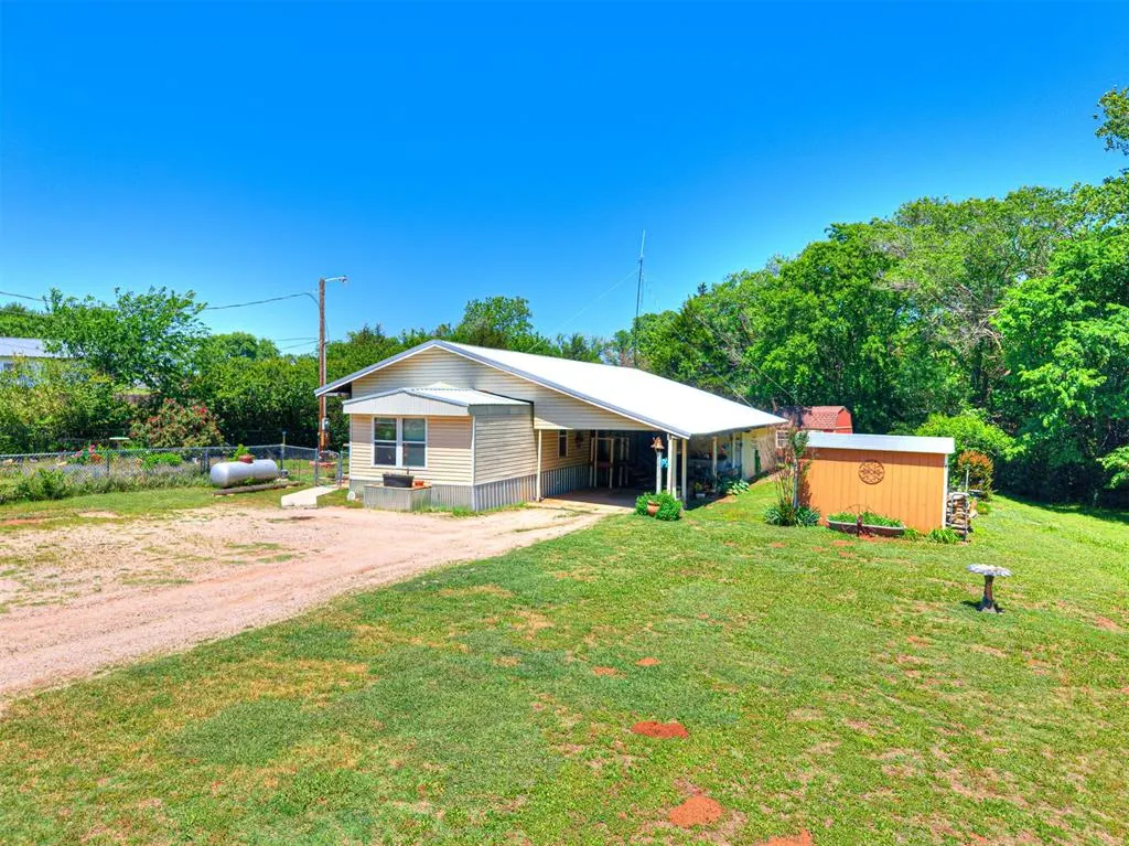 Photo 2 — 9201 E Slaughterville Road, Lexington, OK 73051