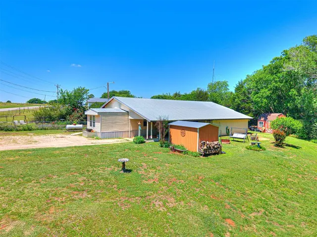 Photo 3 — 9201 E Slaughterville Road, Lexington, OK 73051
