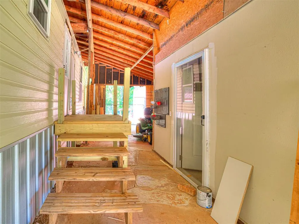 Photo 18 — 9201 E Slaughterville Road, Lexington, OK 73051