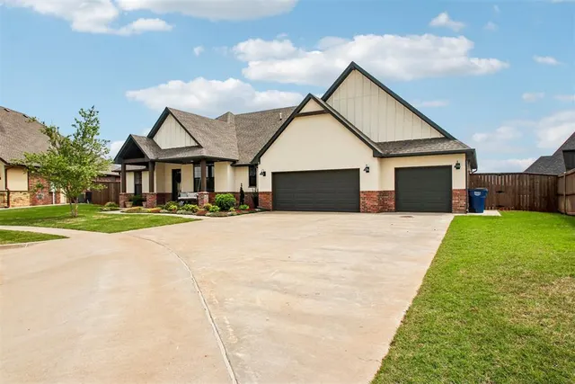 Front exterior — 2208 W Earl Drive, Mustang, OK 73064