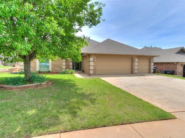 Front exterior — 3224 SE 33rd Street, Oklahoma City, OK 73165