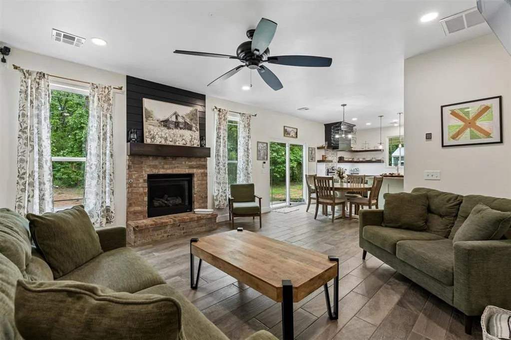 Photo 4 — 9025 E Charter Oak Road, Guthrie, OK 73044