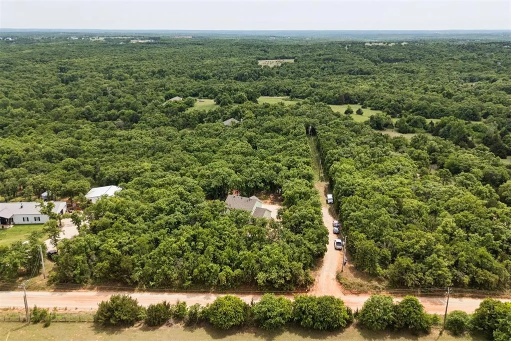 Photo 13 — 9025 E Charter Oak Road, Guthrie, OK 73044