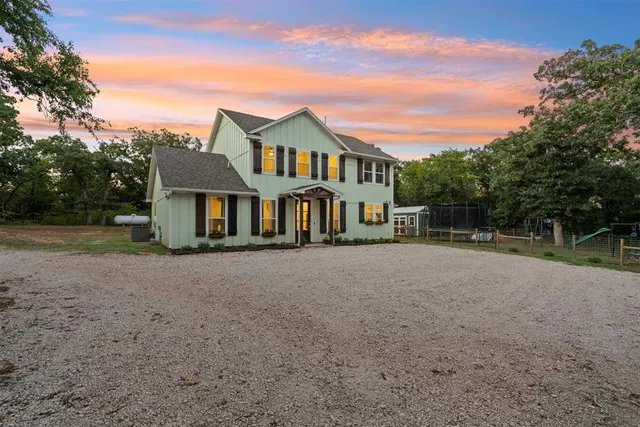 Front exterior — 9025 E Charter Oak Road, Guthrie, OK 73044