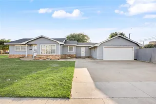 Sold home at 1221 Hickory Street