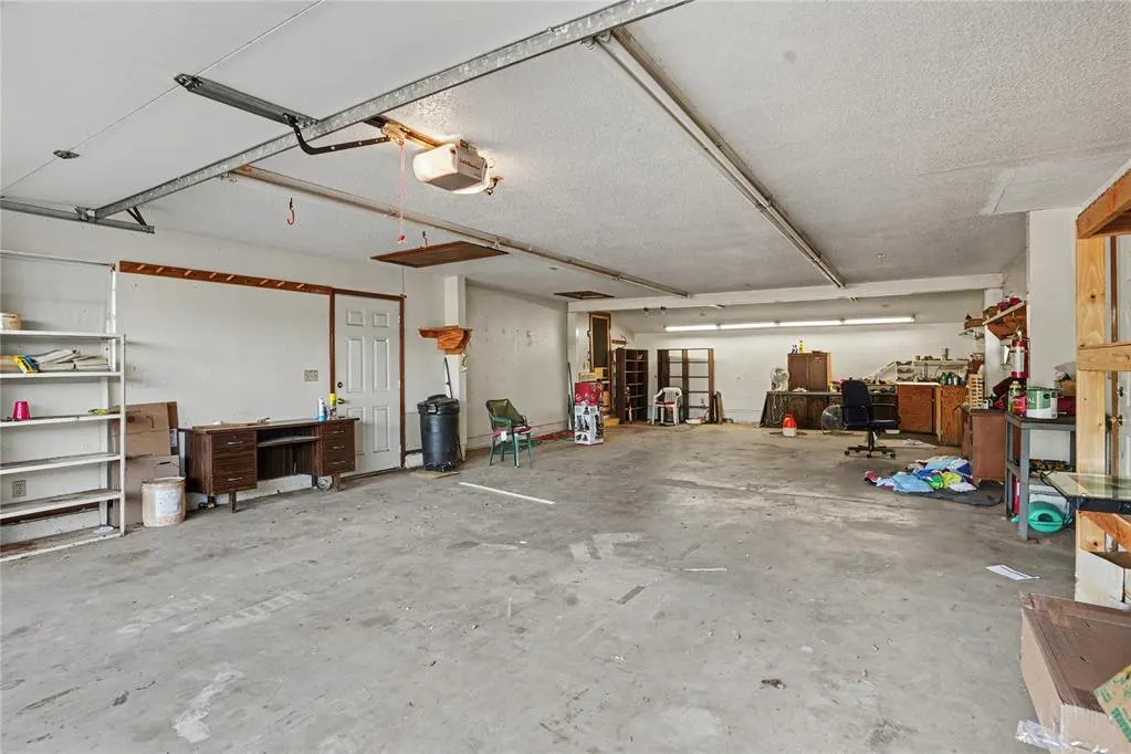 Photo 6 — 1221 Hickory Street, Altus, OK 73521