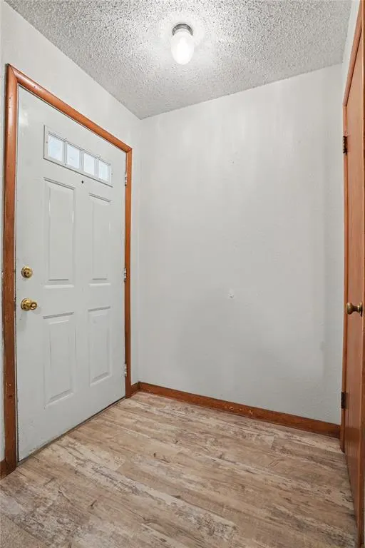 Photo 11 — 1221 Hickory Street, Altus, OK 73521