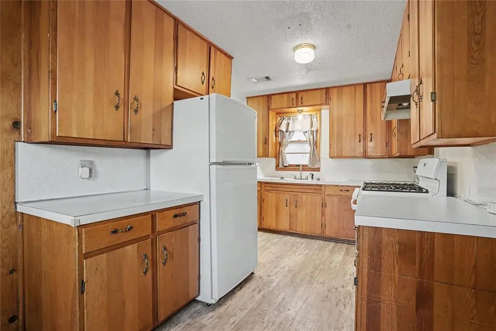 Photo 16 — 1221 Hickory Street, Altus, OK 73521
