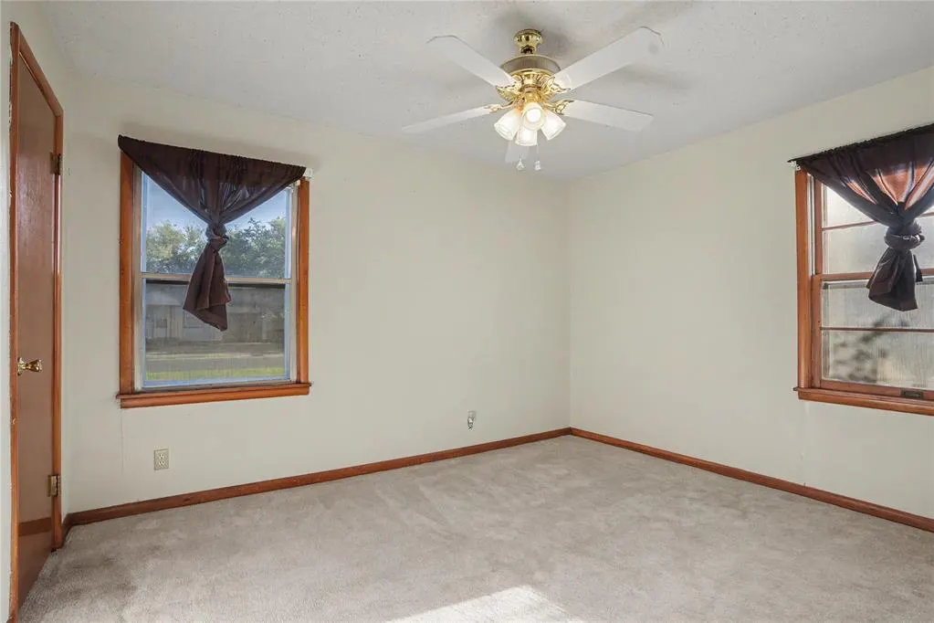 Photo 31 — 1221 Hickory Street, Altus, OK 73521