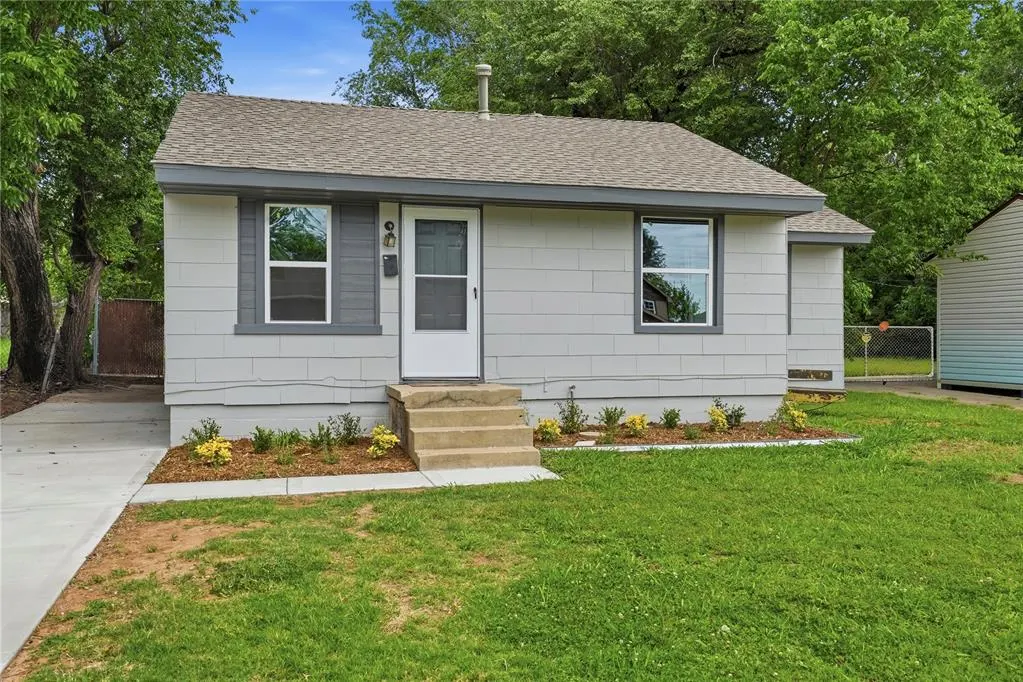 Front exterior — 2933 NW 45th Street, Oklahoma City, OK 73112