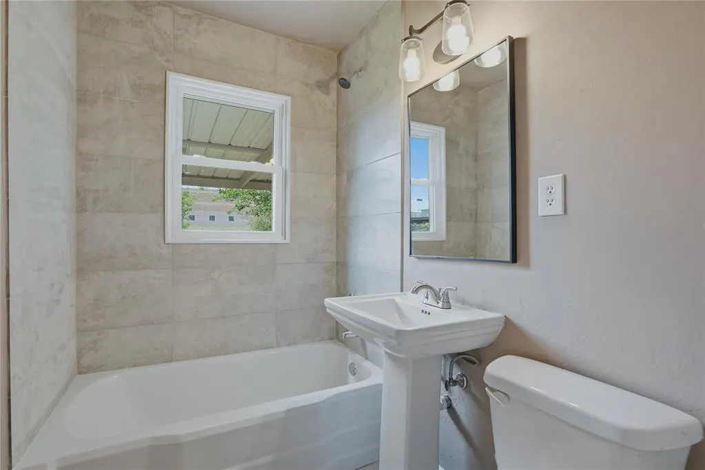 Photo 12 — 7222 NW 43rd Street, Bethany, OK 73008