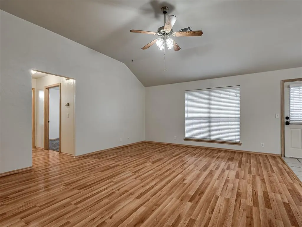 Photo 4 — 205 N Kelly Avenue, Edmond, OK 73003