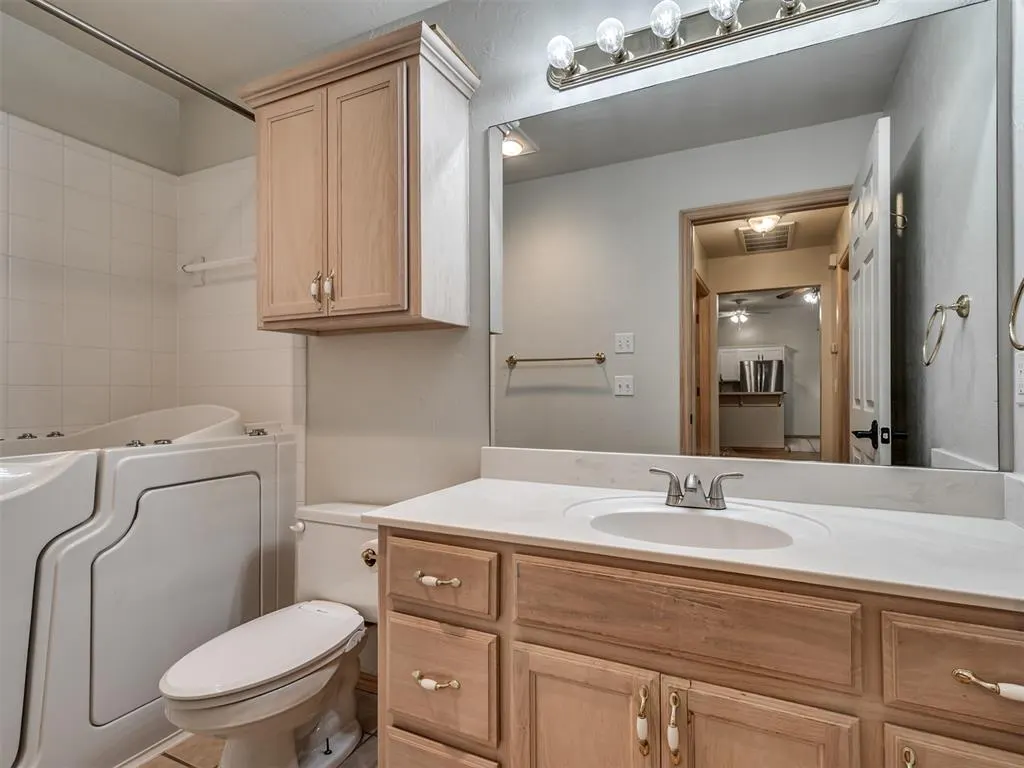 Photo 24 — 205 N Kelly Avenue, Edmond, OK 73003