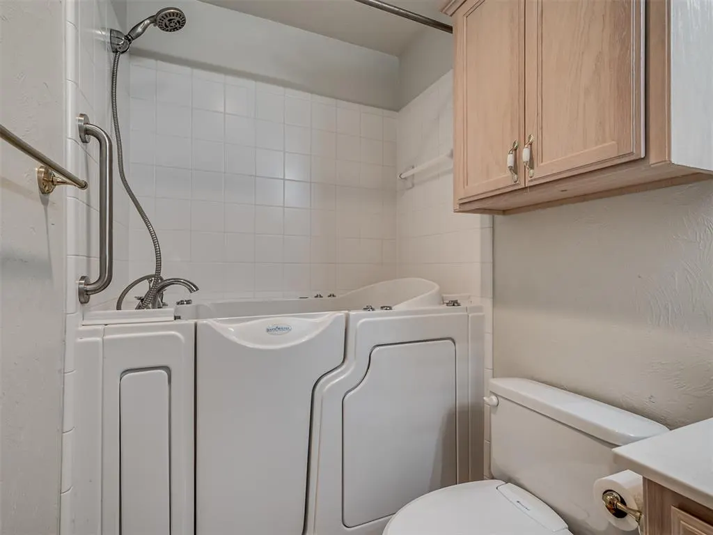 Photo 25 — 205 N Kelly Avenue, Edmond, OK 73003
