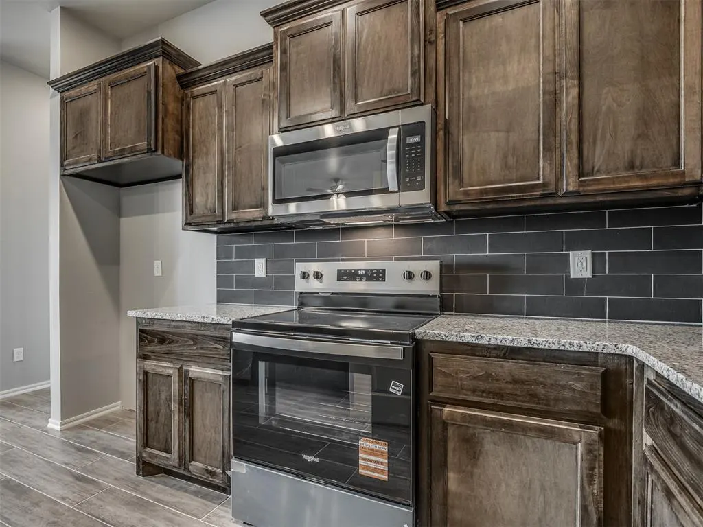 Photo 13 — 24949 Belmont Pass, Cashion, OK 73016