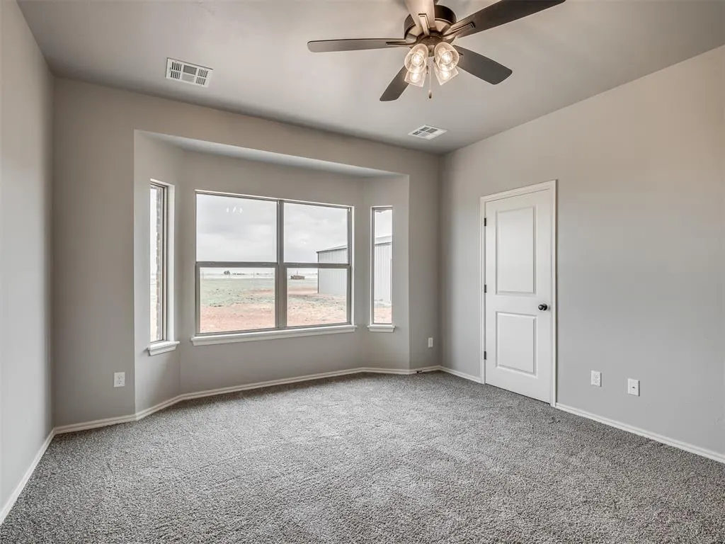 Photo 18 — 24949 Belmont Pass, Cashion, OK 73016