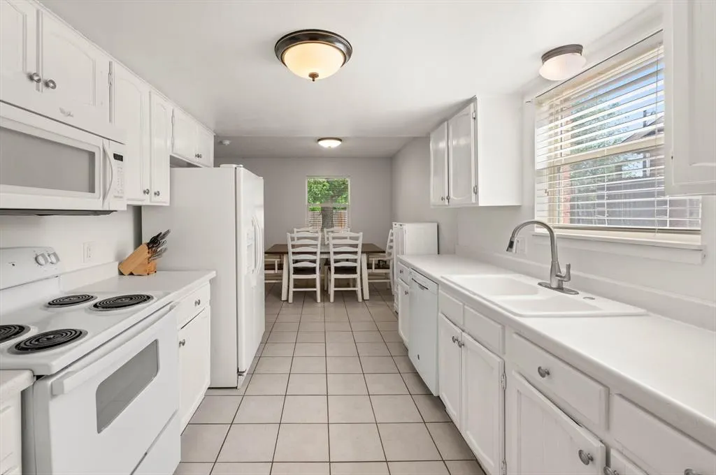Photo 9 — 1716 E Shady Creek Drive, Guthrie, OK 73044