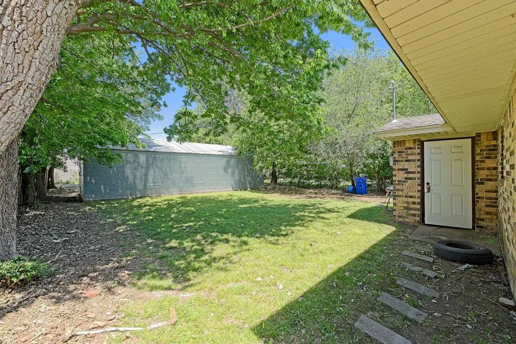 Photo 6 — 119 W Frank Street 121, Norman, OK 73069