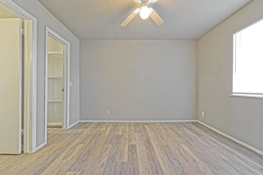 Photo 13 — 119 W Frank Street 121, Norman, OK 73069