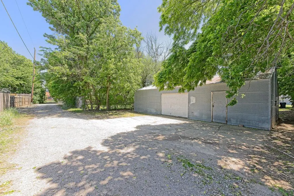 Photo 20 — 119 W Frank Street 121, Norman, OK 73069