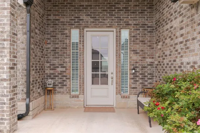 Photo 2 — 3101 Drake Crest Drive, Edmond, OK 73034