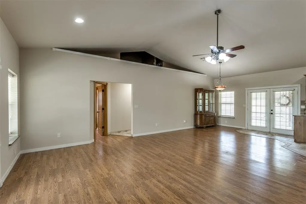 Photo 11 — 36003 45th Street, Shawnee, OK 74804