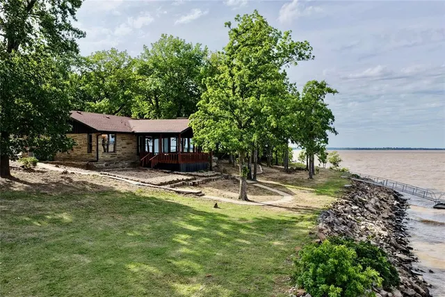 Photo 3 — 1888 Quail Drive, Eufaula, OK 74432