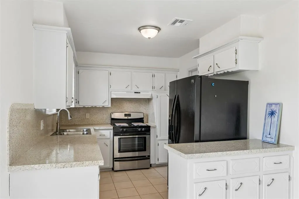 Photo 4 — Address unavailable, Moore, OK 73160