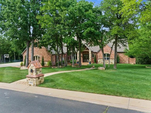 Photo 2 — 2545 Crestwood Drive, Jones, OK 73049