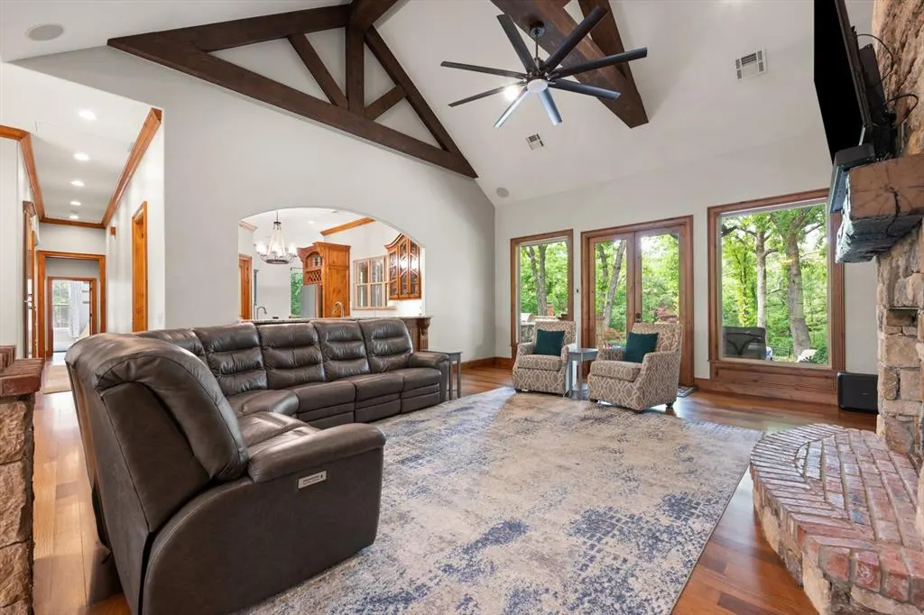 Photo 9 — 2545 Crestwood Drive, Jones, OK 73049